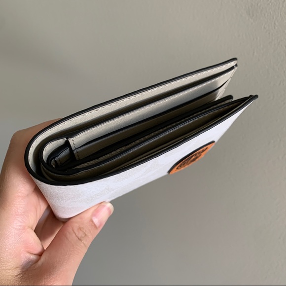 NWT Coach 3 In 1 Wallet In Colorblock Signature Canvas With Coach Patch - Picture 2 of 6